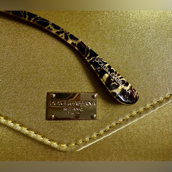 Dolce & Gabbana™ Devotion
DG4359 32148G 52 - Damasco
Glitter Black on Black - Picture 12 of 13